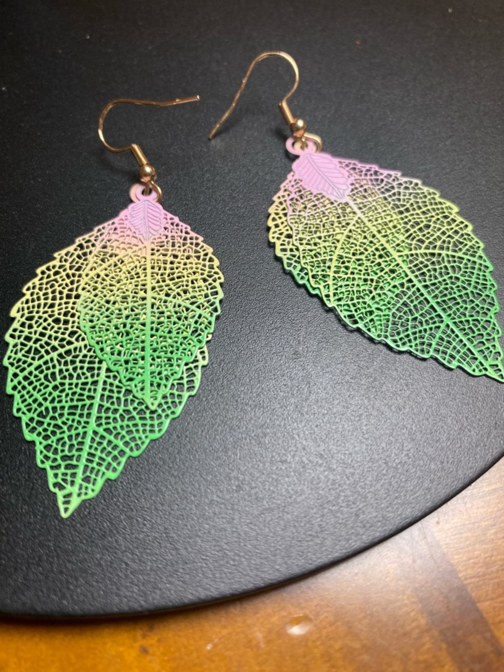 Delicate Gradient Leaf Drop Earrings - Pink & Green - Picture 2 of 3